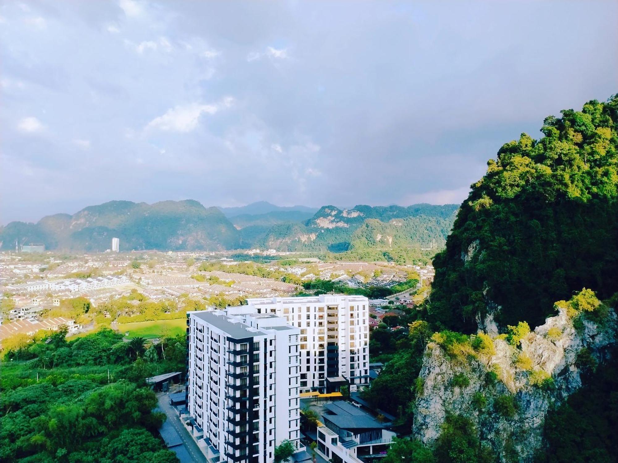 Cove Hillview 7-8 Pax Tambun Lost World By Empire * Ipoh