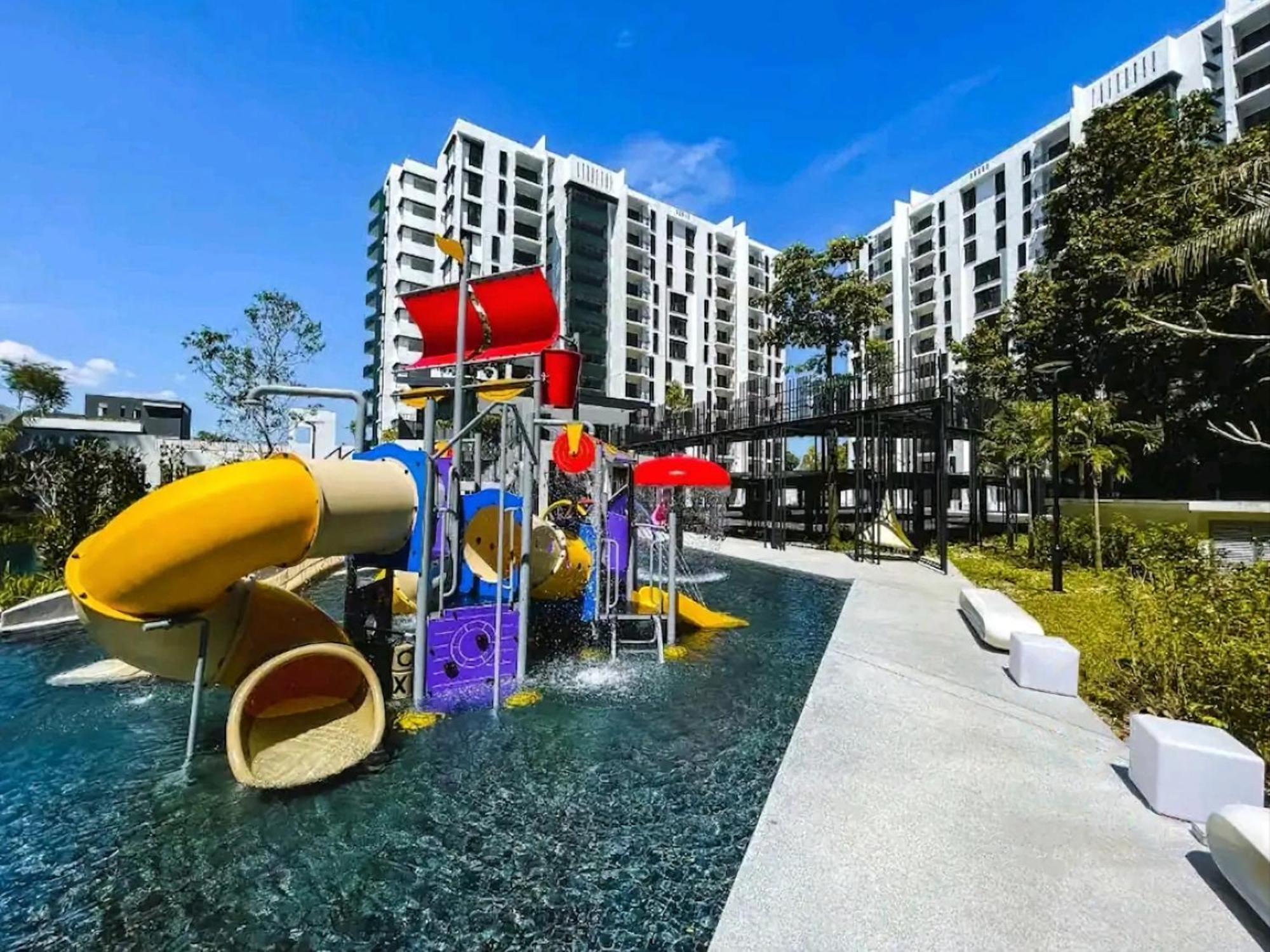 Cove Hillview 7-8 Pax Tambun Lost World By Empire